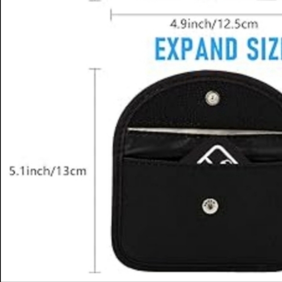 Black Signal Blocker Pouch - Picture 4 of 4